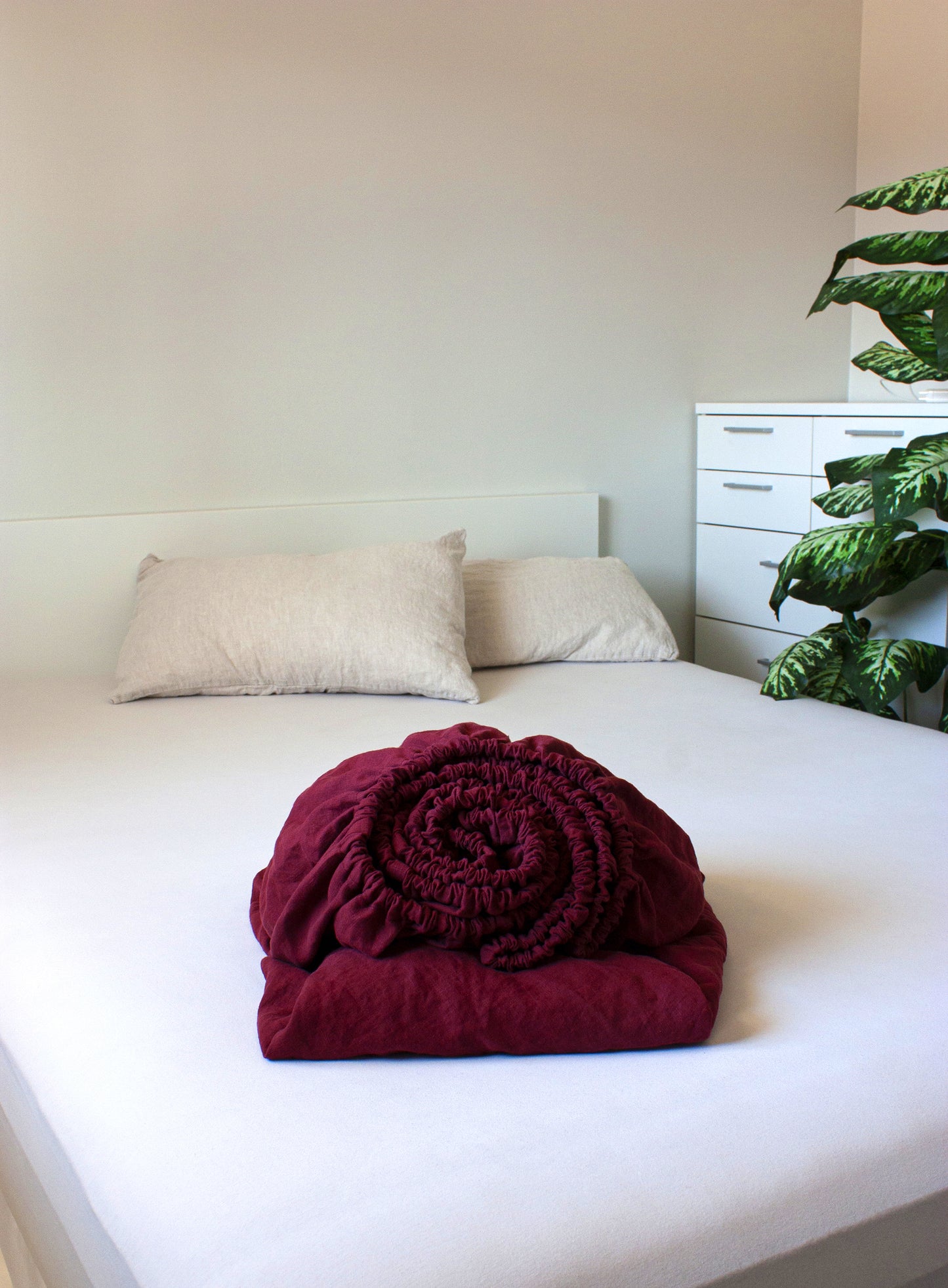 Cal. King Linen Fitted Sheet - Select colour in drop down